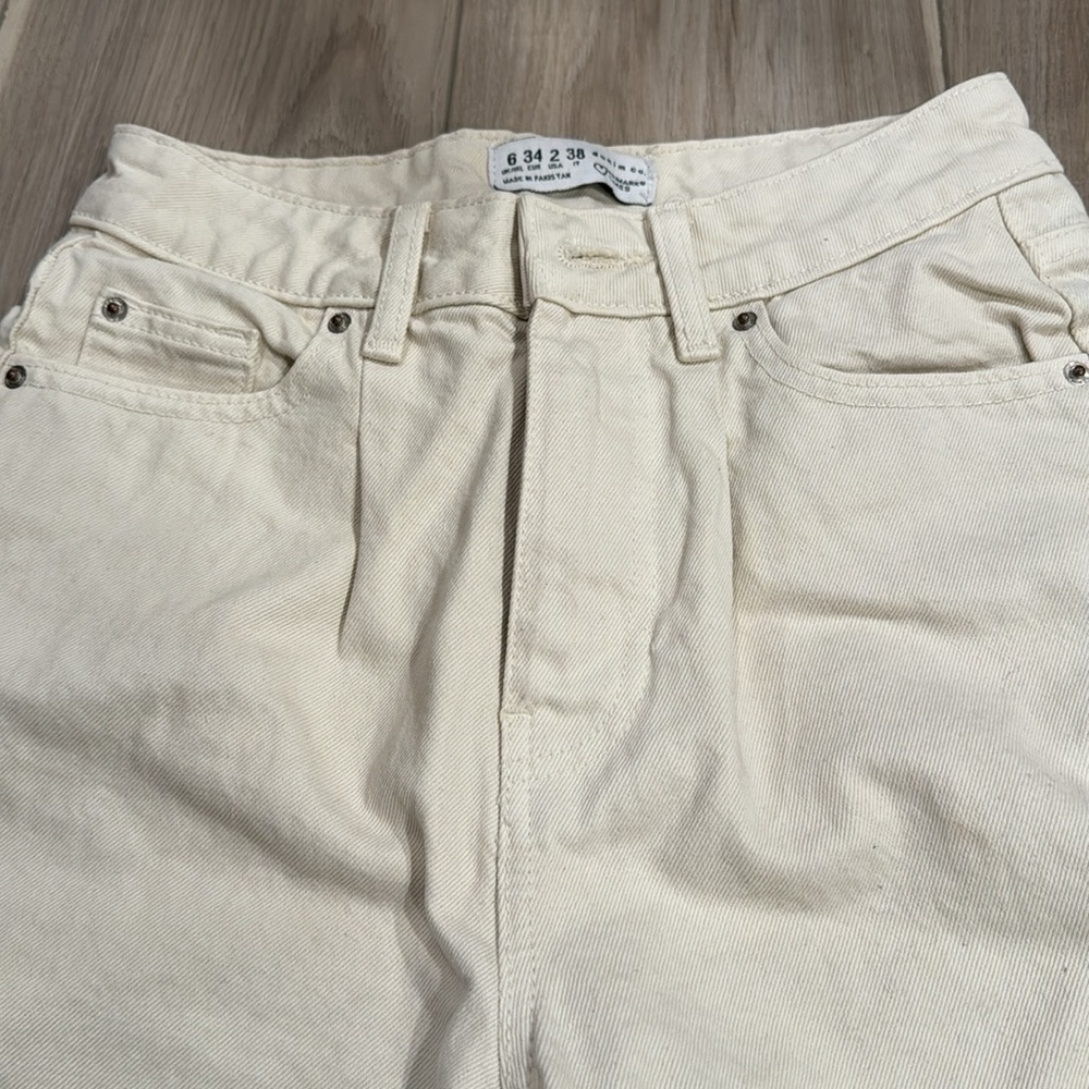 Shorts - Picture 5 of 7